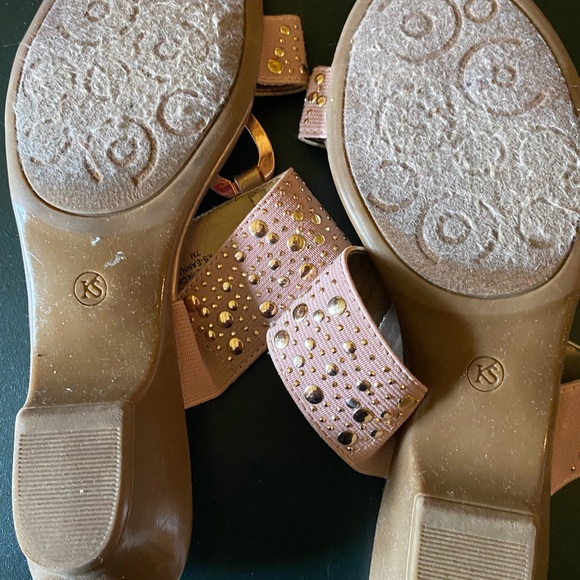 Pretty Flip flops - Picture 3 of 4